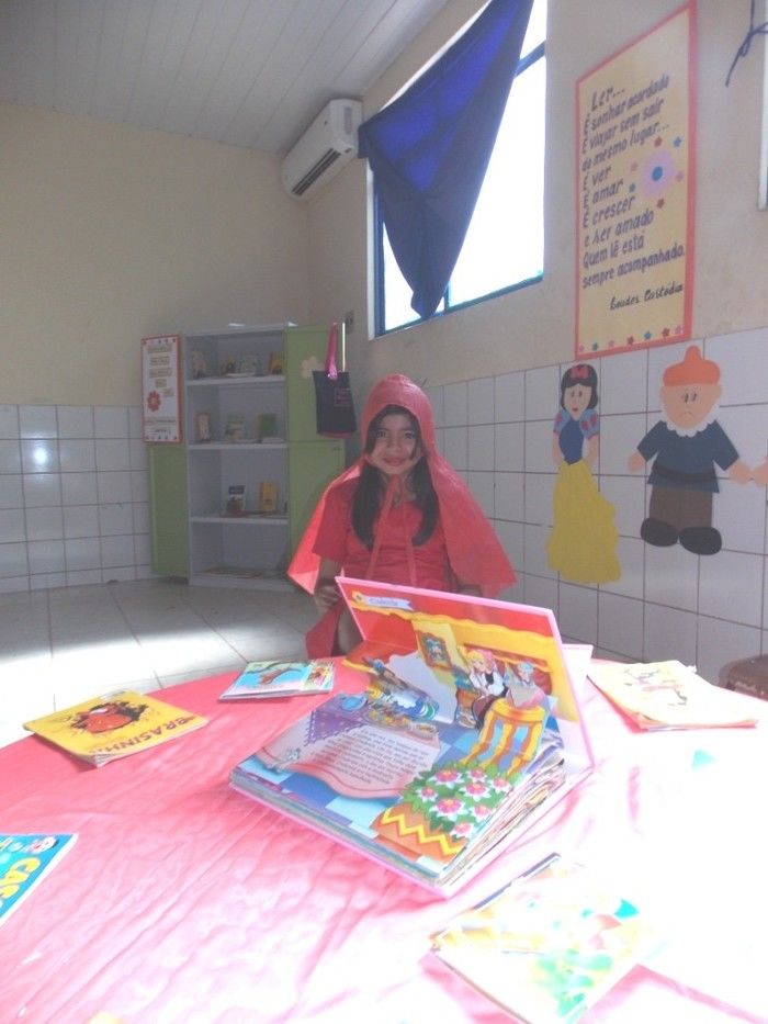 Professora executa Projeto e realiza a I Semana da Leitura - Imagem 38