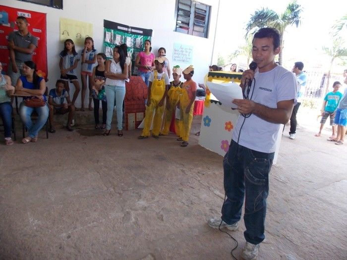 Professora executa Projeto e realiza a I Semana da Leitura - Imagem 88