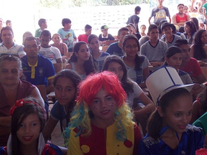 Professora executa Projeto e realiza a I Semana da Leitura - Imagem 155