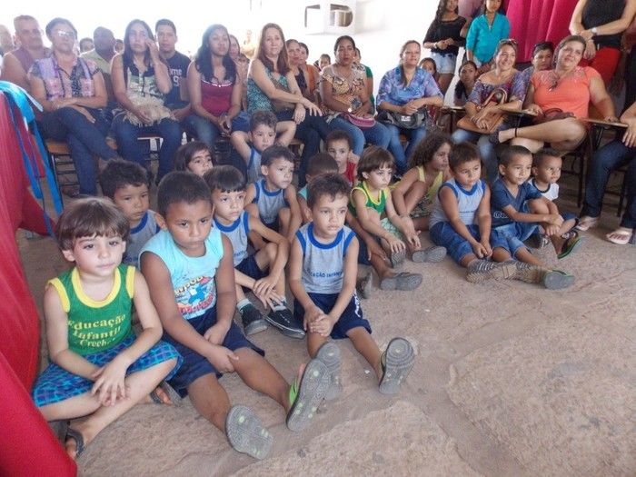 Professora executa Projeto e realiza a I Semana da Leitura - Imagem 94