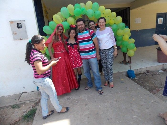 Professora executa Projeto e realiza a I Semana da Leitura - Imagem 129