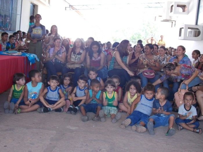 Professora executa Projeto e realiza a I Semana da Leitura - Imagem 82