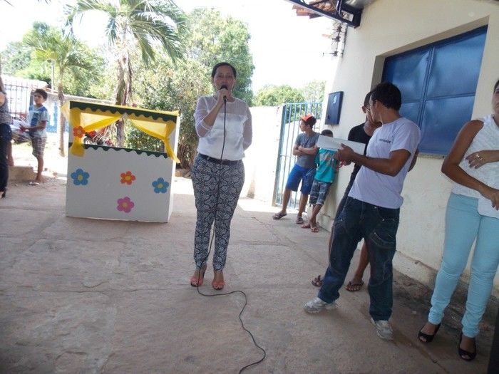 Professora executa Projeto e realiza a I Semana da Leitura - Imagem 118