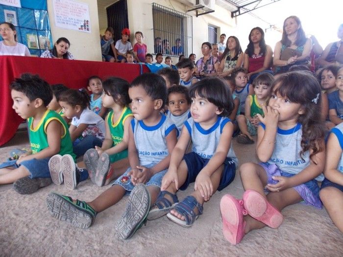 Professora executa Projeto e realiza a I Semana da Leitura - Imagem 98