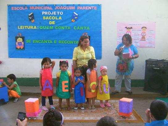 Escolas Municipais realizam o lançamento do Projeto Sacola de Leitura: Quem Conta, Canta, se Encanta e Reconta. - Imagem 7