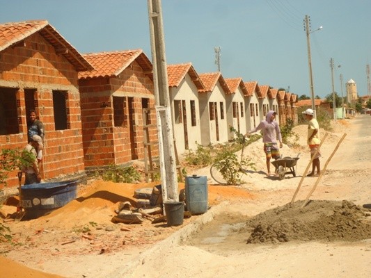 PREFEITA VÂNIA RIBEIRO VISITA CONCLUSÃO DE CASAS POPULAR - Imagem 2