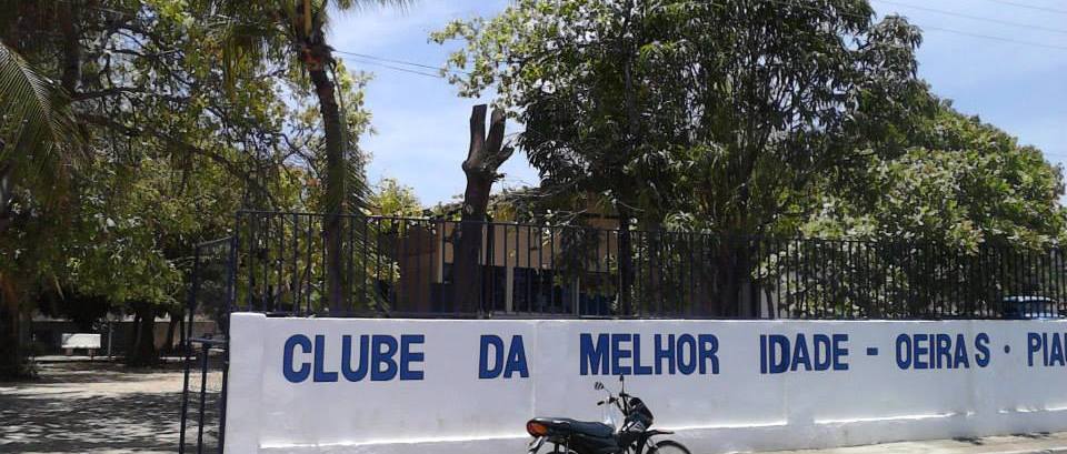 Prefeitura de Oeiras investe em piscina adaptada para Clube da Melhor Idade