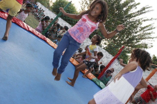 Prefeita Dra. Salete Rego Participa de festinha das crianças no município de Miguel Alves - Imagem 2