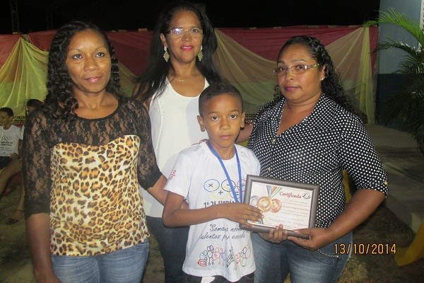 Condecoração dos Dez Melhores Alunos da Olimpíada de Matemática Municipal  - Imagem 17