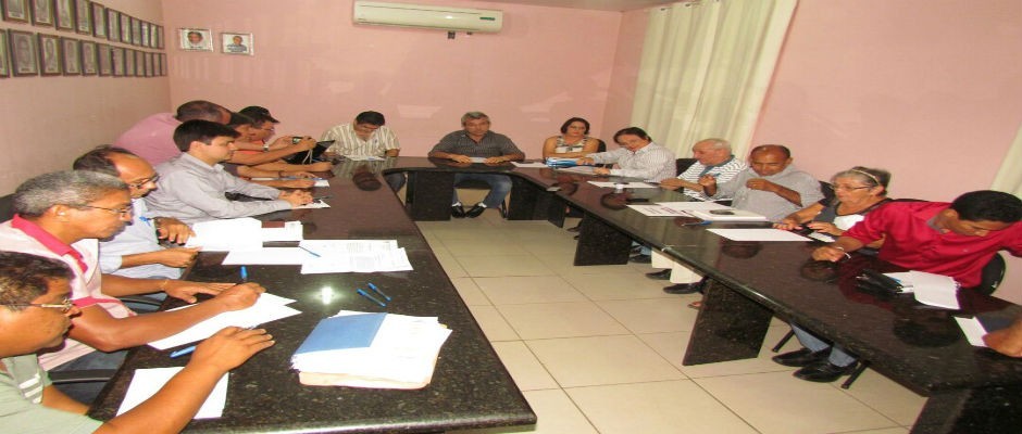  Prefeito realiza reunião com secretariado.