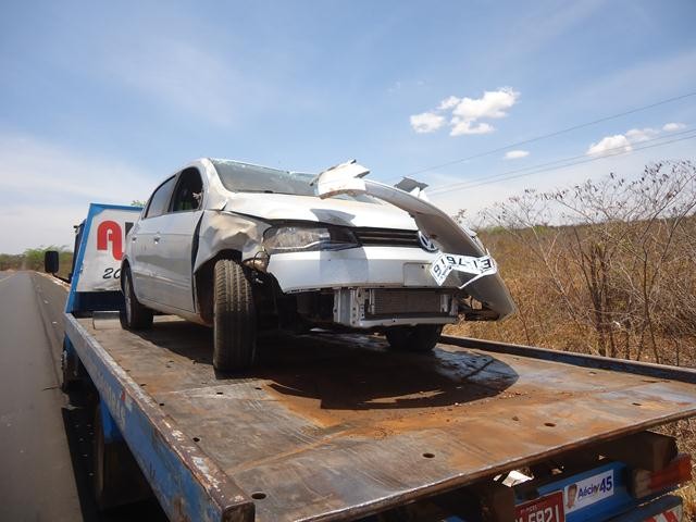 Bancária perde controle do carro em uma curva e sofre acidente Na Br 316 - Imagem 6