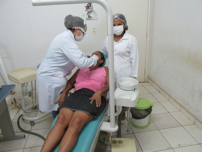 Secretaria de Saúde Faz Entrega de 30 próteses Dentarias por mês em Agricolândia   - Imagem 9