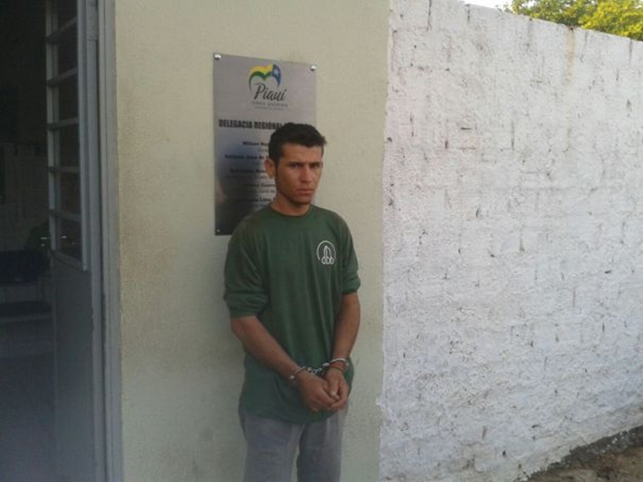 Com medo de ser morto por policiais, segundo acusado de crime em Santa Rosa PI se entrega