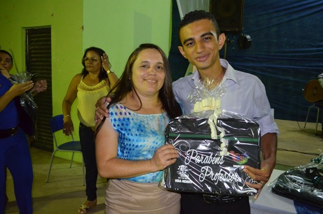 Dia do Professor é comemorado em Vera Mendes - Imagem 84