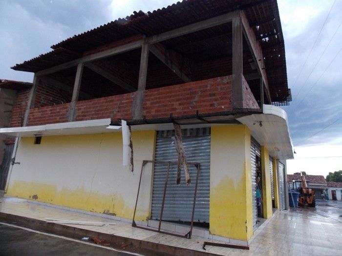 Chuva com ventania provoca danos em diversos pontos da cidade - Imagem 20