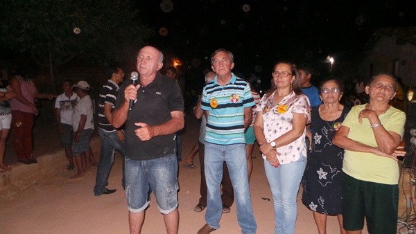 Prefeita Lucia Lacerda comanda reunião pró-Dilma no bairro Vila Nova - Imagem 7