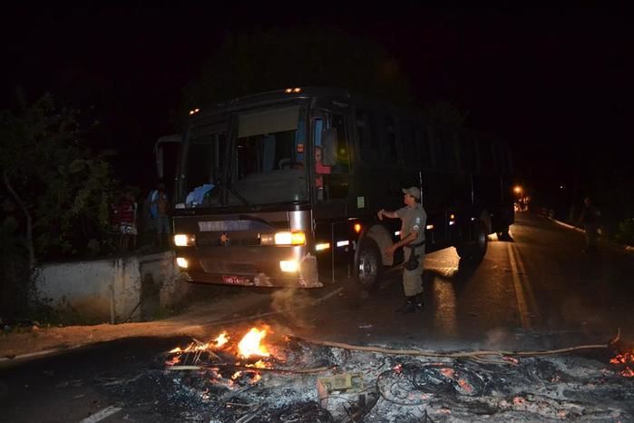 Com serviço de péssima qualidade e talões caros população reivindica seus direitos - Imagem 4