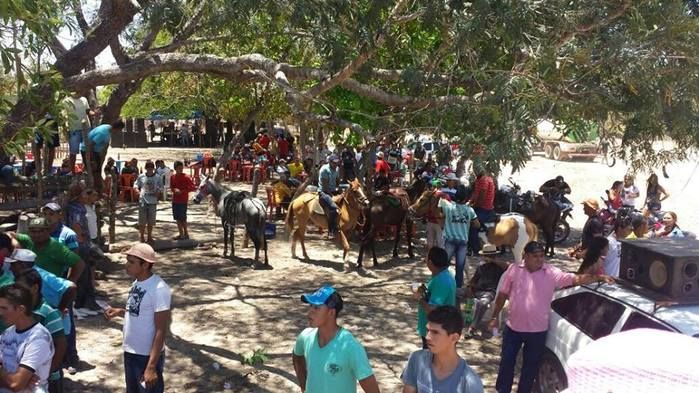 Ultima noite de festejos, noite dos vaqueiros com grande vaquejada! - Imagem 4