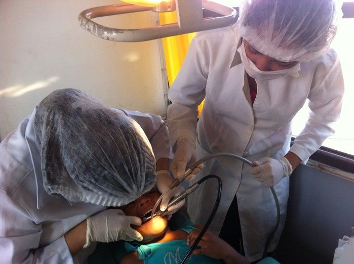 Unidade Móvel de Saúde realiza atendimentos odontológicos gratuitos - Imagem 2