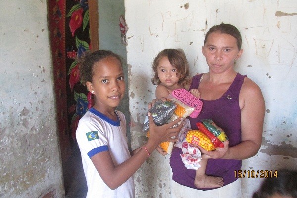 Ato de Solidariedade para com as familias carentes - Imagem 28