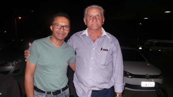 Dr. João Lacerda ganha festa surpresa - Imagem 12