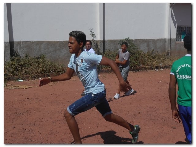 Escolas municipais realizam atividades do Programa Atleta na Escola. - Imagem 8