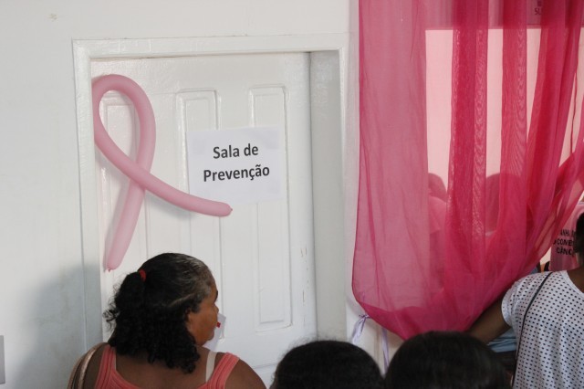 Outubro rosa na cidade de Miguel Alves reuniu dezenas de mulheres  - Imagem 2