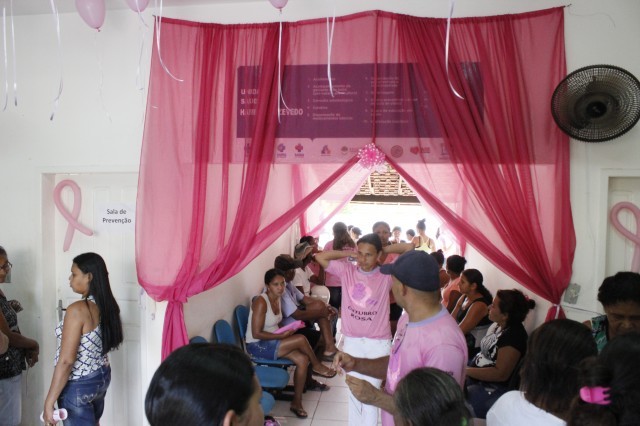 Outubro rosa na cidade de Miguel Alves reuniu dezenas de mulheres  - Imagem 6