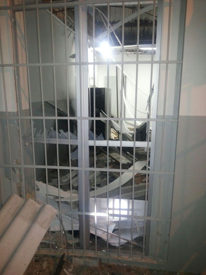 Bando explode agência do Bradesco e levam cerca de R$ 40 mil em São Félix do Piauí - Imagem 1