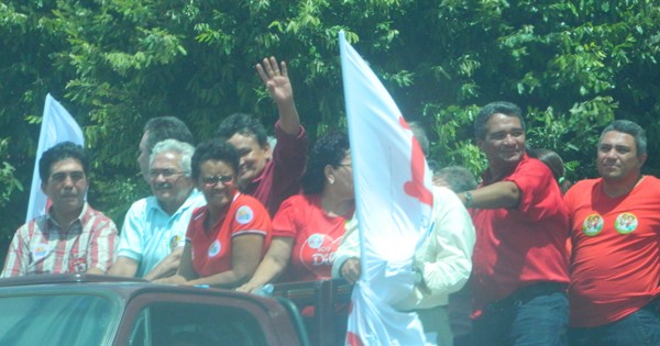 Prefeita Paula Araujo participa de evento politico em prol da candidatura de Dilma Roussef - Imagem 1