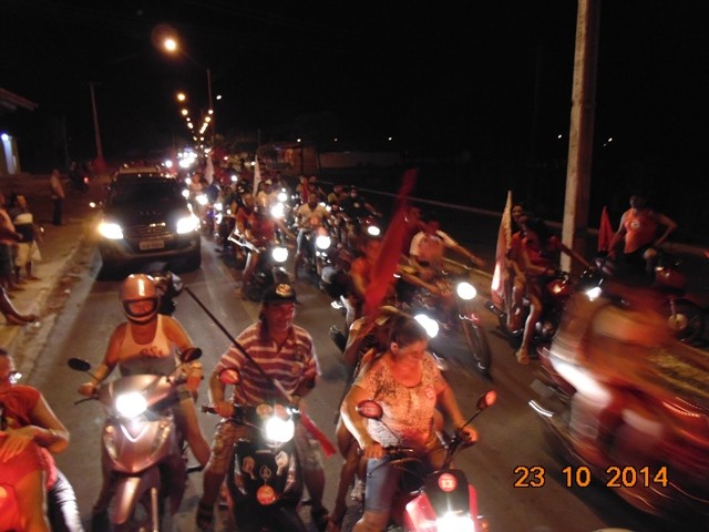 Prefeito Zé Resende participa do último ato de campanha de Dilma em Campo Maior - Imagem 4