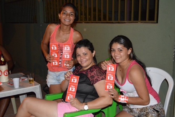 Petistas Freitenses comemoram reeleição da Presidente Dilma Rousseff  - Imagem 2