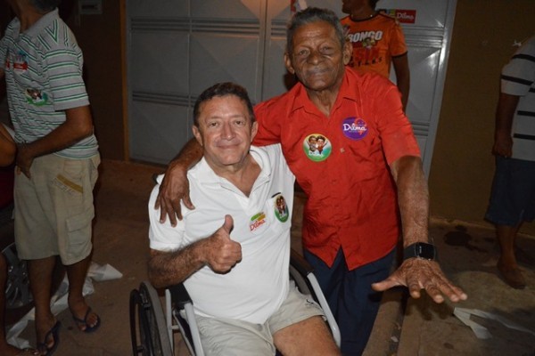 Petistas Freitenses comemoram reeleição da Presidente Dilma Rousseff  - Imagem 3