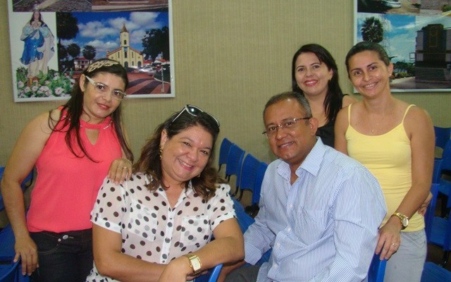 Secretaria promove encontro para elaboração do Plano Municipal de Educação - Imagem 5