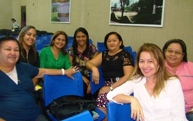 Secretaria promove encontro para elaboração do Plano Municipal de Educação - Imagem 4