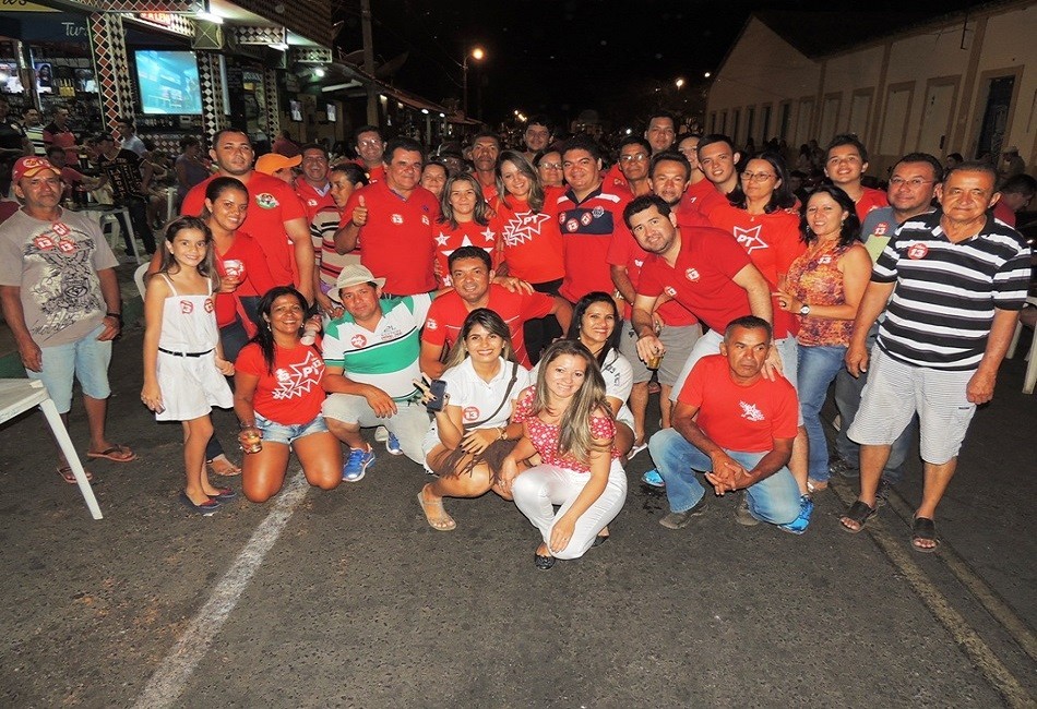 Prefeita Neuma Café comemora os dois resultados nesse 2º turno das eleições 2014