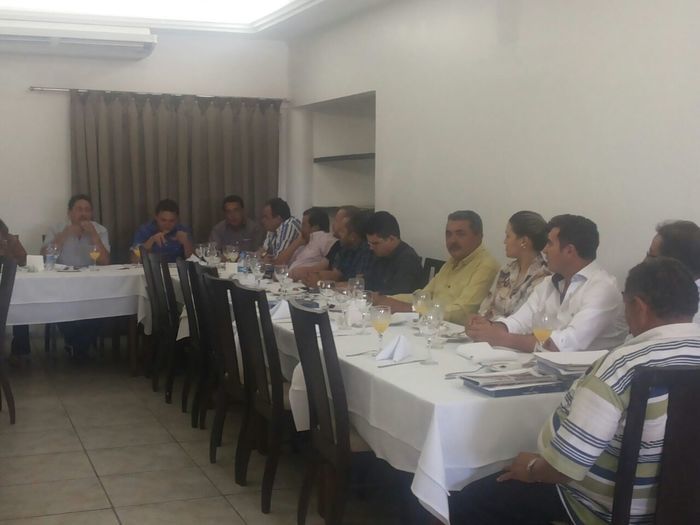 Prefeito: Walter Alencar e Presidente da AMPAR Faz Reunião com 21 Prefeitos do Piaui  - Imagem 1