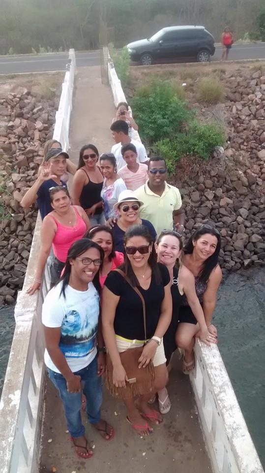 Professores da Unidade Escolar Honorina Tito tem dia de lazer - Imagem 11