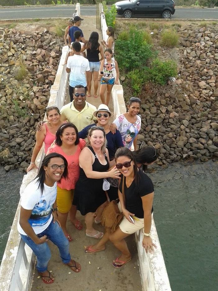 Professores da Unidade Escolar Honorina Tito tem dia de lazer - Imagem 16
