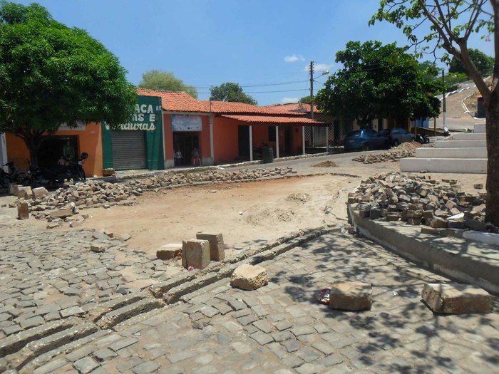 Prefeitura inicia recuperação de calçamentos - Imagem 3