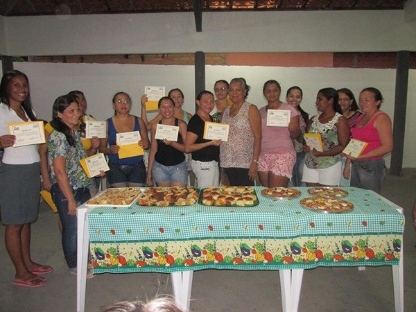 SMAS realiza curso de panificação em parceria com o Cras e a Prefeitura Municipal de São Félix do Piauí - Imagem 5