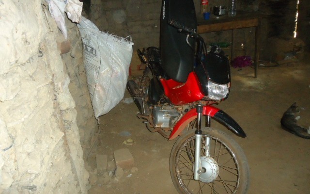 Polícia recupera moto roubada e captura dois acusados durante operação - Imagem 5