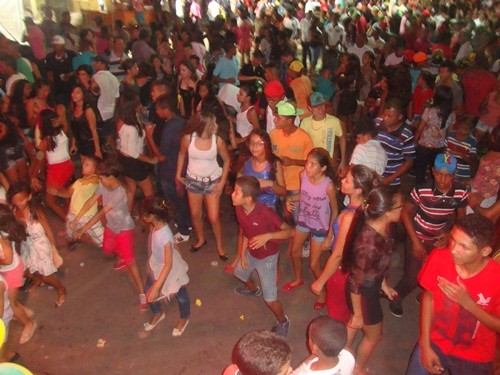 Curimatá comemora 61 anos de história e população presenteada com um grande Show e Desfile Cívico - Imagem 24