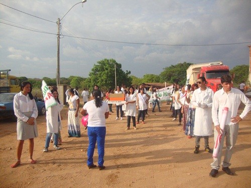 Curimatá comemora 61 anos de história e população presenteada com um grande Show e Desfile Cívico - Imagem 2