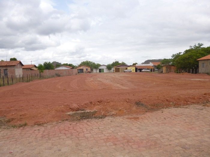 TEVE INICIO A CONTRUÇÃO DE UMA QUADRA POLIESPORTIVA NO BAIRRO MODELO. - Imagem 2