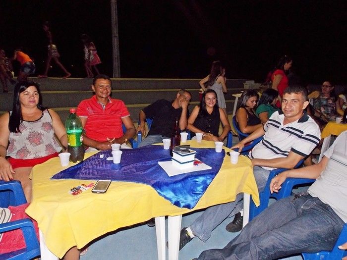 Secretaria de Educação realiza singela homenagem aos seus funcionários  - Imagem 17