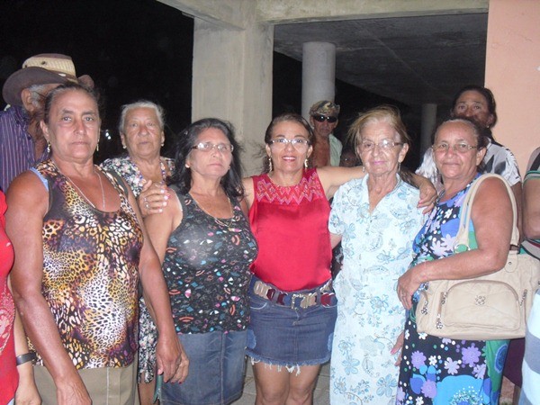 Idosos de Pimenteiras visitam o litoral piauiense. Veja fotos - Imagem 16