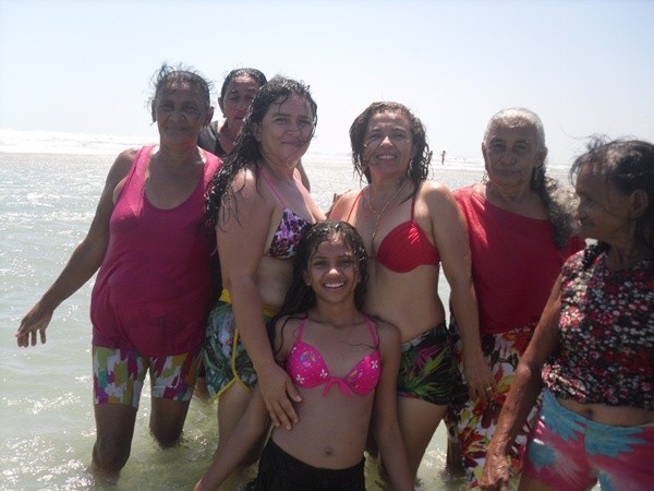 Idosos de Pimenteiras visitam o litoral piauiense. Veja fotos - Imagem 14