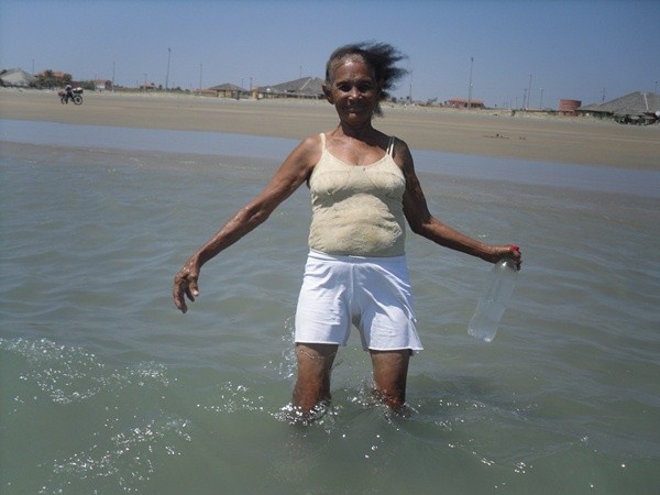 Idosos de Pimenteiras visitam o litoral piauiense. Veja fotos - Imagem 13