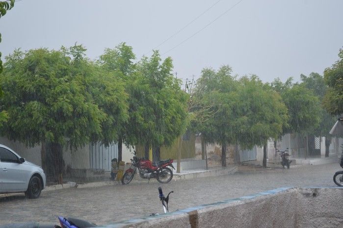 Chuva chega a Vila Nova do Piauí no semiárido piauiense! - Imagem 1